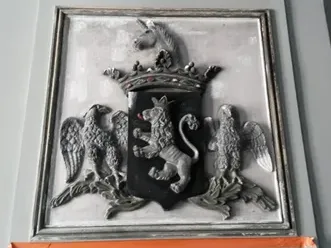 Blason armorial — avant travaux